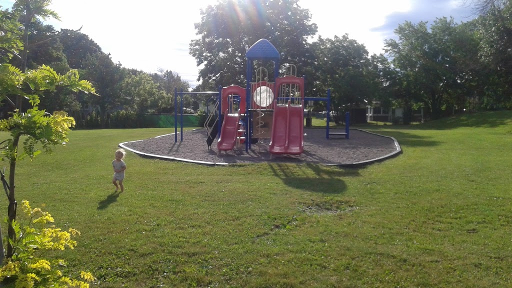 McMillan Park | 3540 Schmon Pkwy, Thorold, ON L2V 4Y6, Canada | Phone: (905) 227-6613