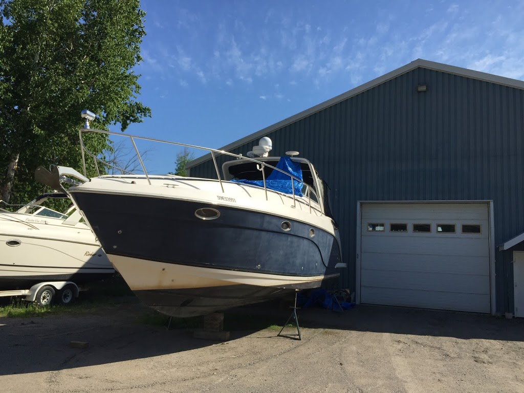 Central Marine Waubaushene | 55 Coldwater Rd, Waubaushene, ON L0K 2C0, Canada | Phone: (705) 526-4251
