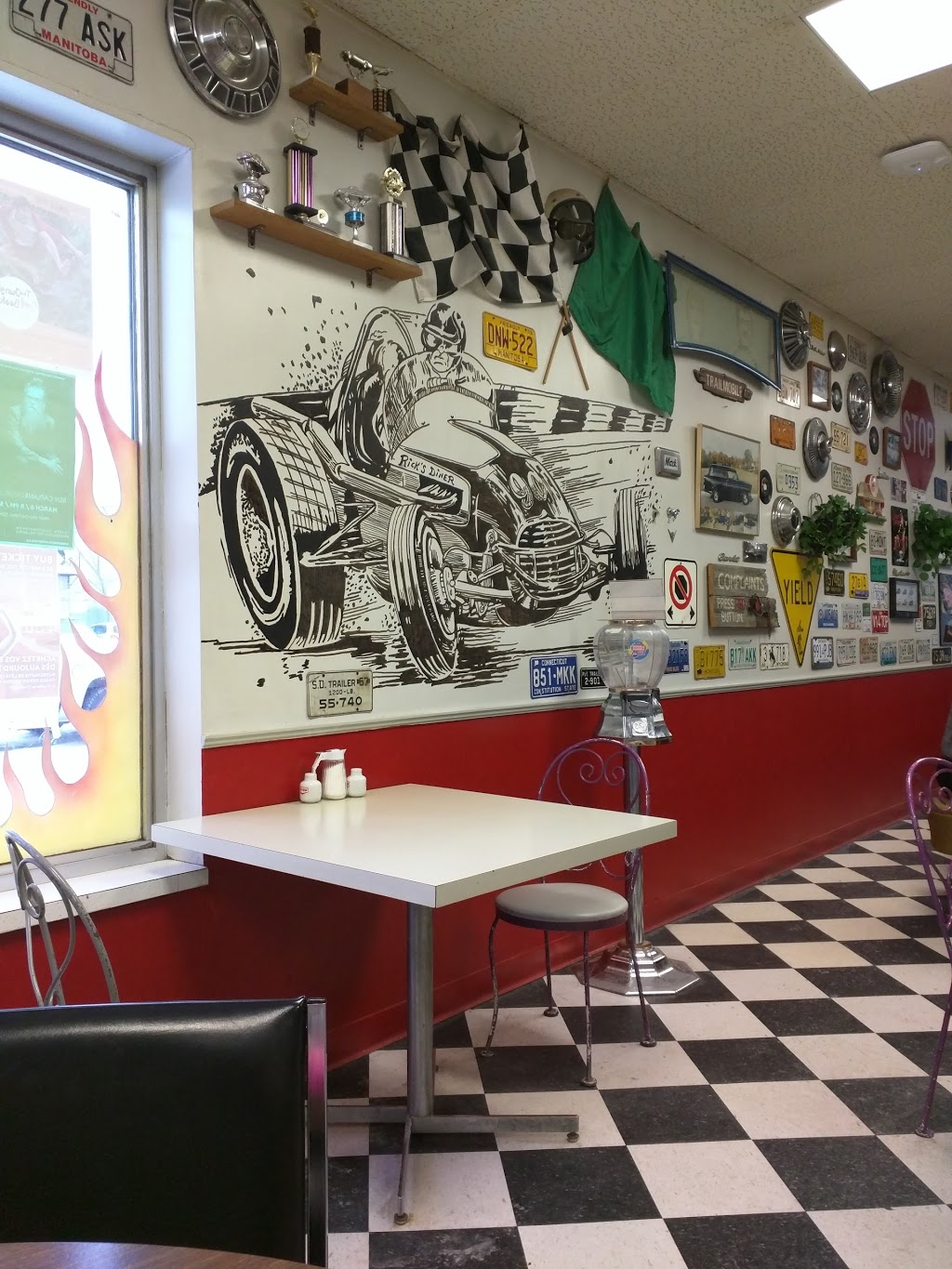 Big Ricks Hot Rod Diner | 379 Henderson Hwy, Winnipeg, MB R2K 2H2, Canada | Phone: (204) 667-9888