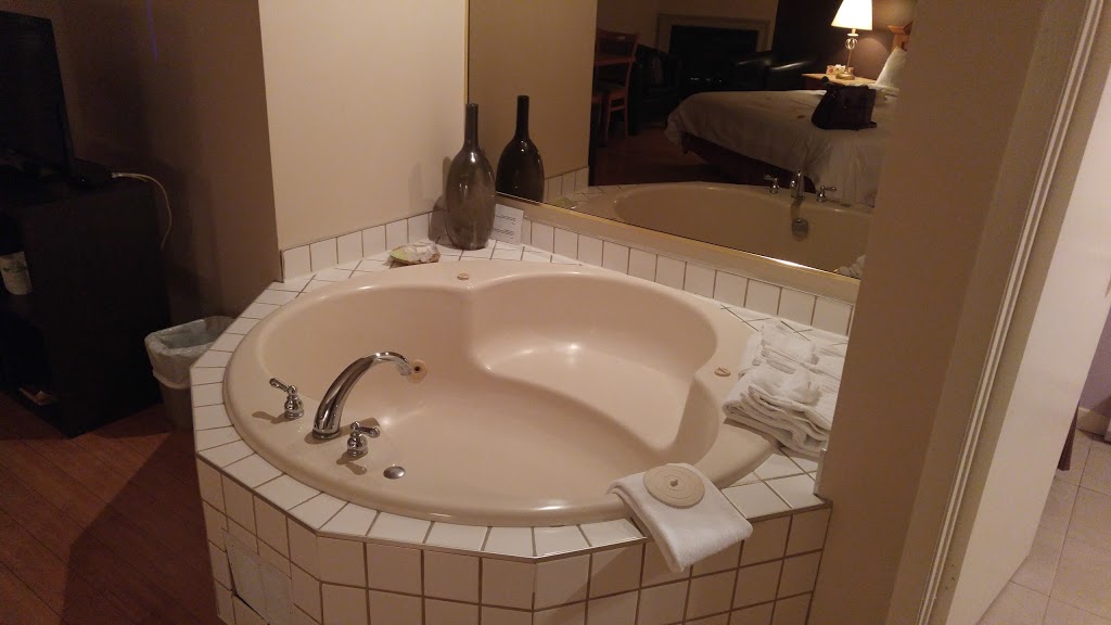 Hotel Alila | 500, route 364 Ouest, Morin-Heights, QC J0R 1H0, Canada | Phone: (450) 644-0168