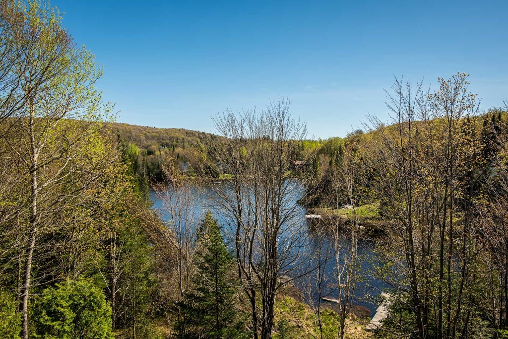 Chalet des Primevères CITQ #295815 | 156 Chemin du Marais, Saint-Adolphe-dHoward, QC J0T 2B0, Canada | Phone: (579) 914-0347