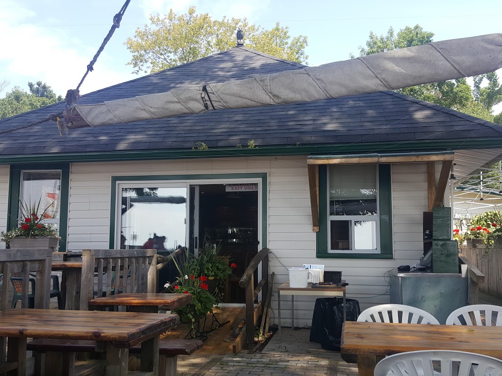 Surf Family Restaurant | 369 Balm Beach Rd W, Tiny, ON L0L 2J0, Canada | Phone: (705) 361-1612