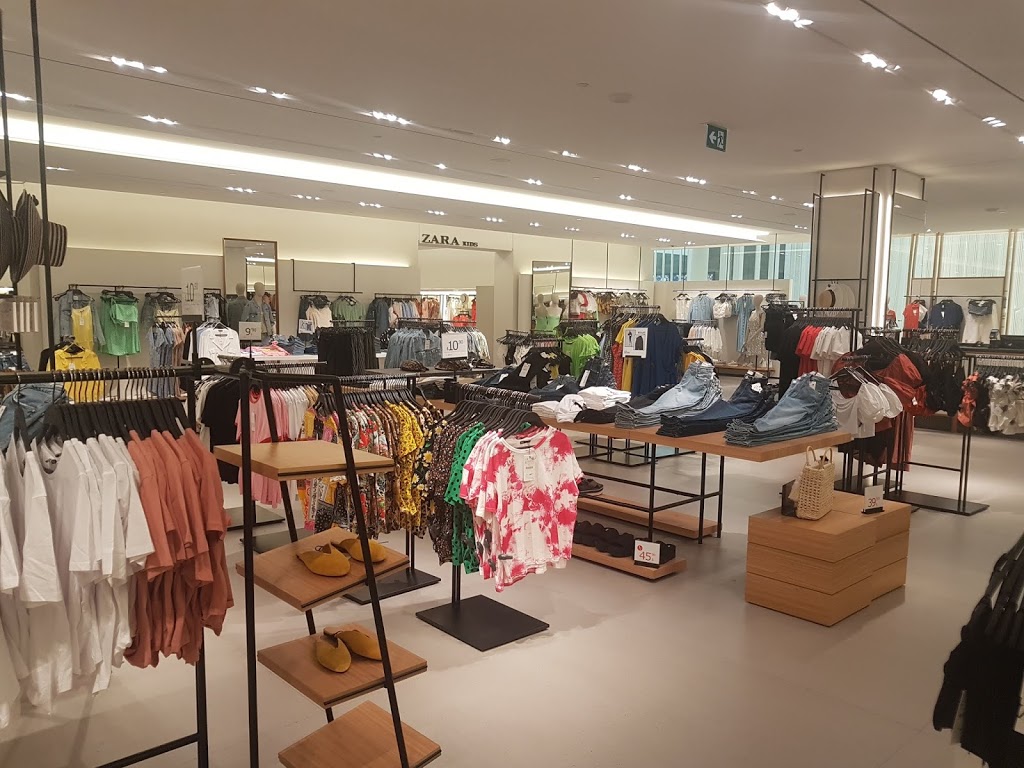 Zara | 25 The West Mall, Etobicoke, ON M9C 1B8, Canada | Phone: (416) 622-8939