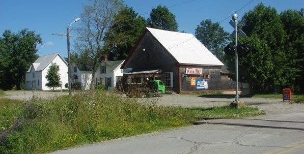 Ellershouse General Store | 376 Ellershouse Rd, Ellershouse, NS B0N 1L0, Canada | Phone: (902) 982-3704