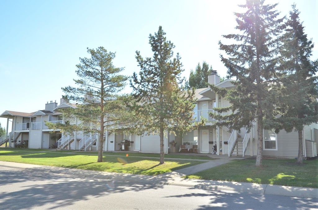 Summerlea Place | 93 Ave NW &, 177 St NW, Edmonton, AB T5T 3E4, Canada | Phone: (780) 413-3469