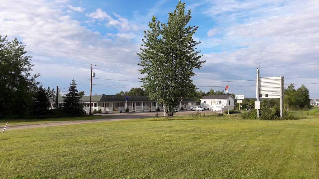 Studio Motel The Cruise | 1087 QC-138, Grandes-Bergeronnes, QC G0T 1G0, Canada | Phone: (418) 232-6247