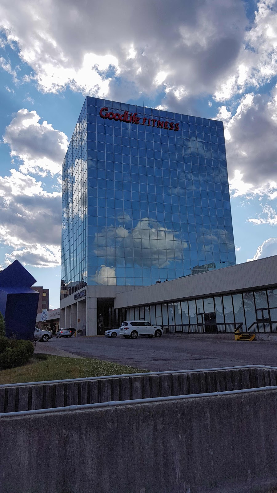 GoodLife Fitness Toronto Dufferin | 1000 Finch Ave W, North York, ON M3J 2V5, Canada | Phone: (647) 777-0777