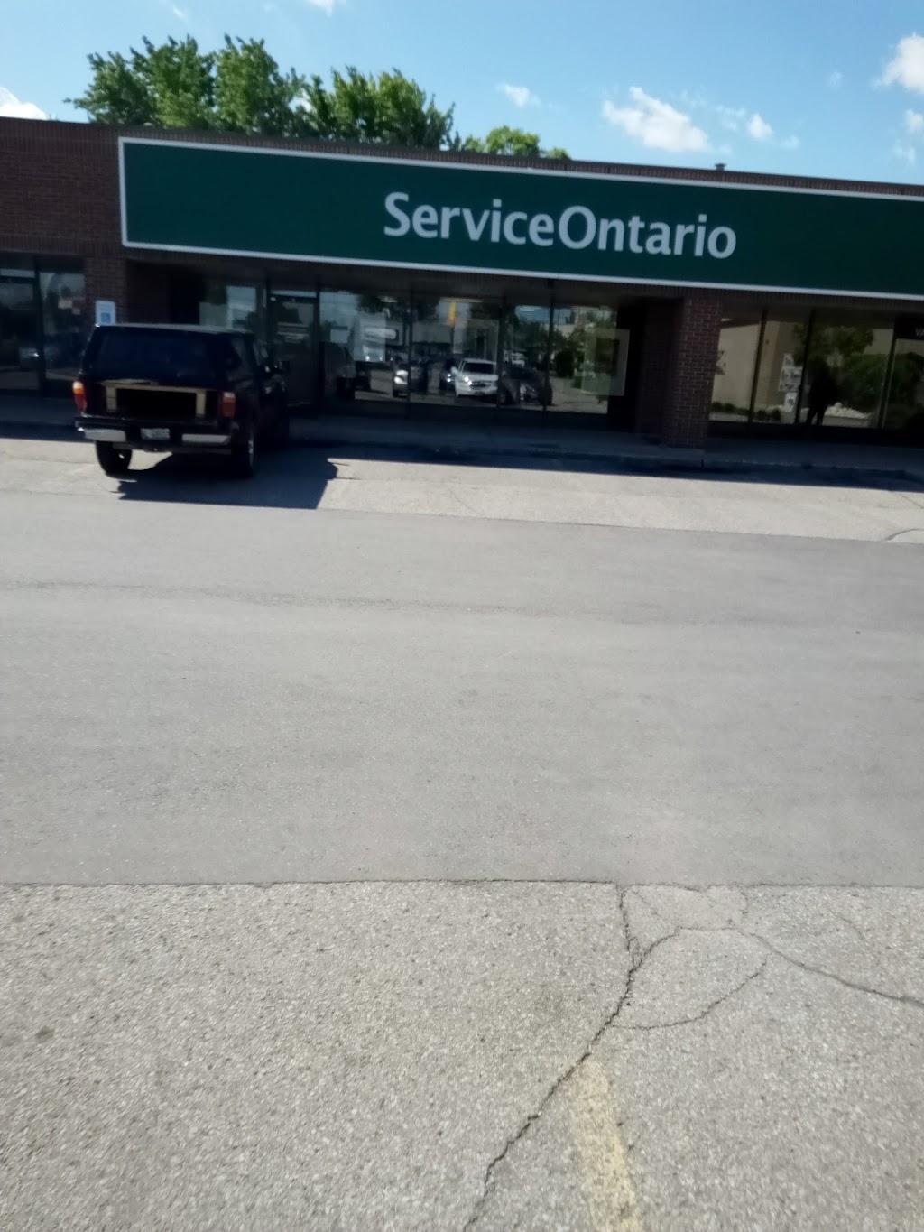 ServiceOntario | 1151 Victoria St N Unit 5, Kitchener, ON N2B 3C8, Canada | Phone: (519) 578-3211