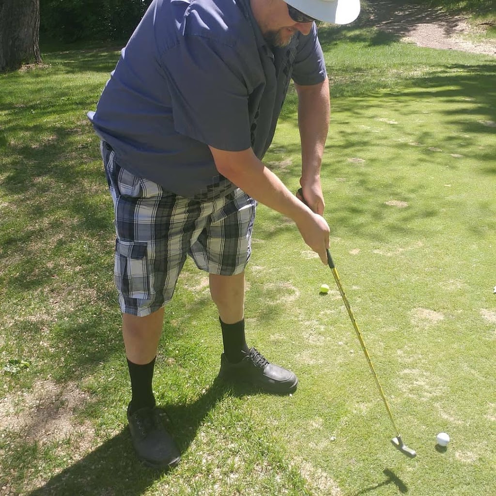Kinsmen Pitch & Putt | 9100 Walterdale Hill NW, Edmonton, AB T6E 2V3, Canada | Phone: (780) 432-1626