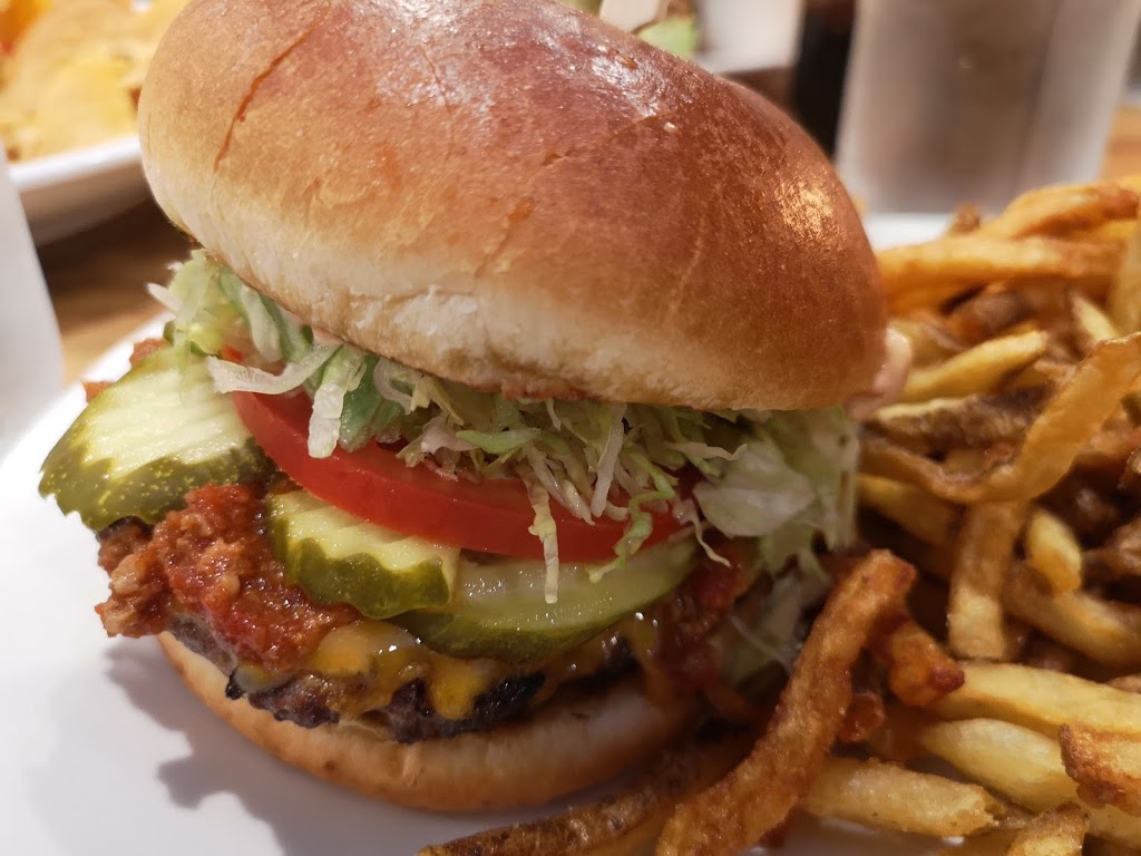 Junction 59 Roadhouse | 1615 Regent Ave W # 200, Winnipeg, MB R2C 5C6, Canada | Phone: (204) 654-3345