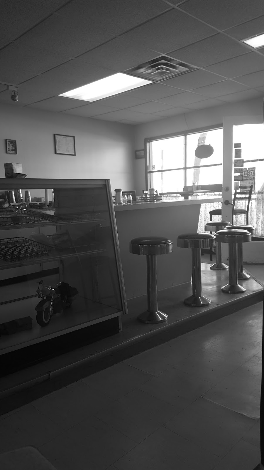 Little Brown Jug The | 314 Osborne St, Beaverton, ON L0K 1A0, Canada | Phone: (705) 426-4573