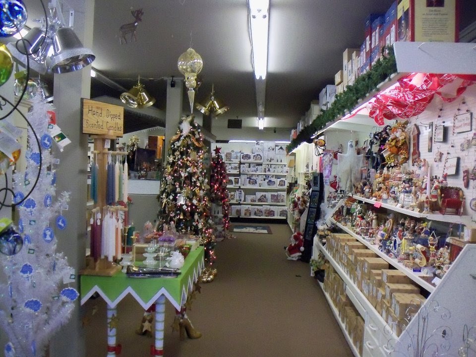 Karlas Christmas Shoppe | 500 Riverside Dr, Clayton, NY 13624, USA | Phone: (315) 686-1906