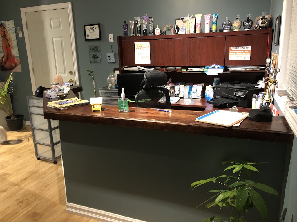Raz-Ma-Tan Tanning Studio | 45 Killdeer Crescent, Bracebridge, ON P1L 1Z2, Canada | Phone: (705) 646-3147