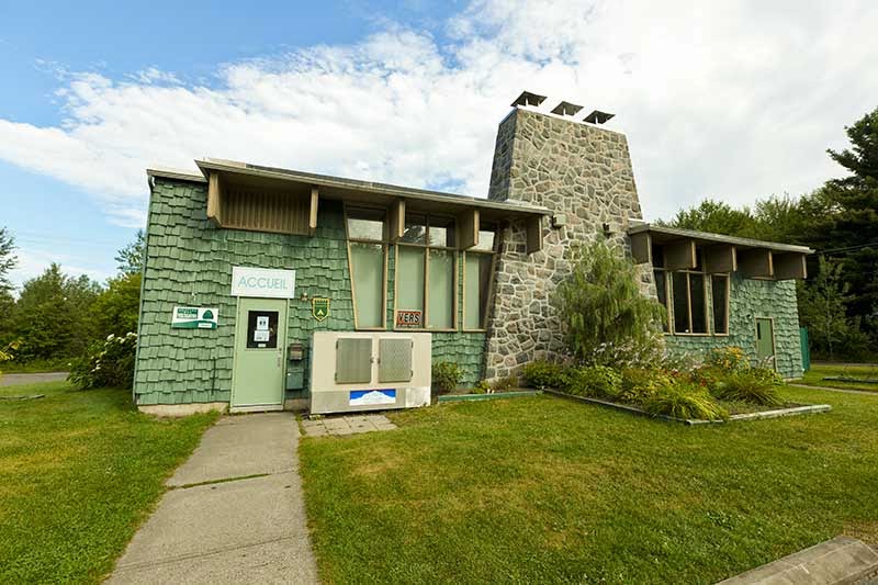 Camping des Voltigeurs | 575 Rue Montplaisir, Drummondville, QC J2B 6X1, Canada | Phone: (819) 477-1360