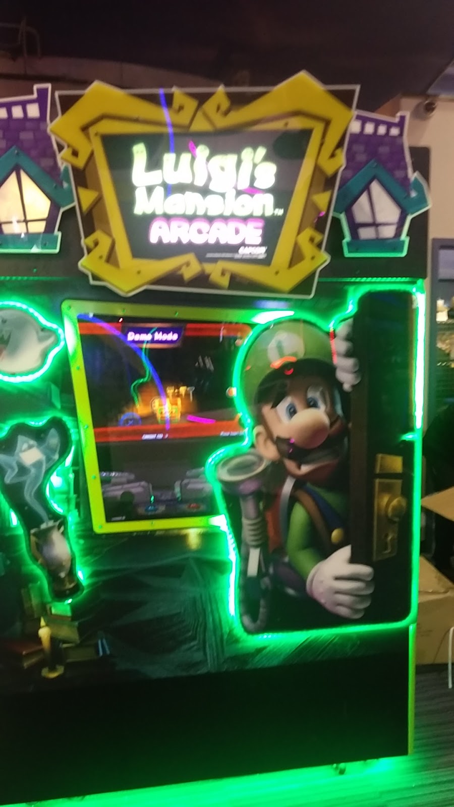 Playdium Amusement Centre | 99 Rathburn Rd W, Mississauga, ON L5B 4C1, Canada | Phone: (905) 273-9000
