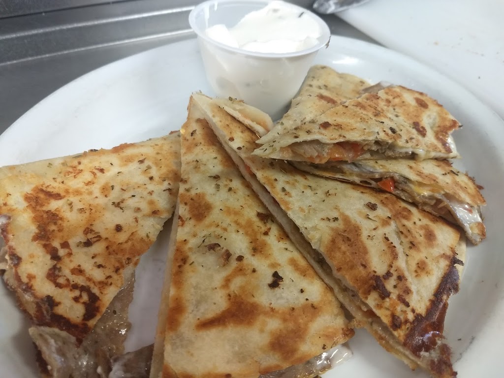 La Jonction Restaurant | 2 Rue Mclellan, Campbells Bay, QC J0X 1K0, Canada | Phone: (873) 863-8383