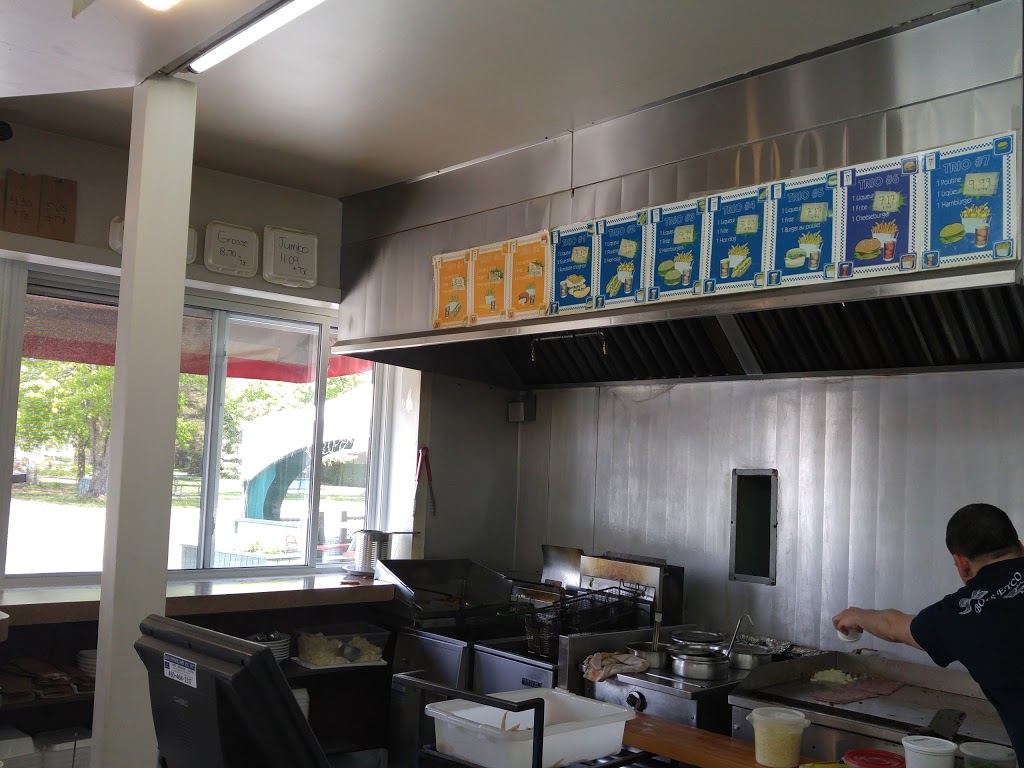 Cantine Saint-Pie | 161 Rue Roy, Saint-Pie, QC J0H 1W0, Canada | Phone: (450) 772-5555