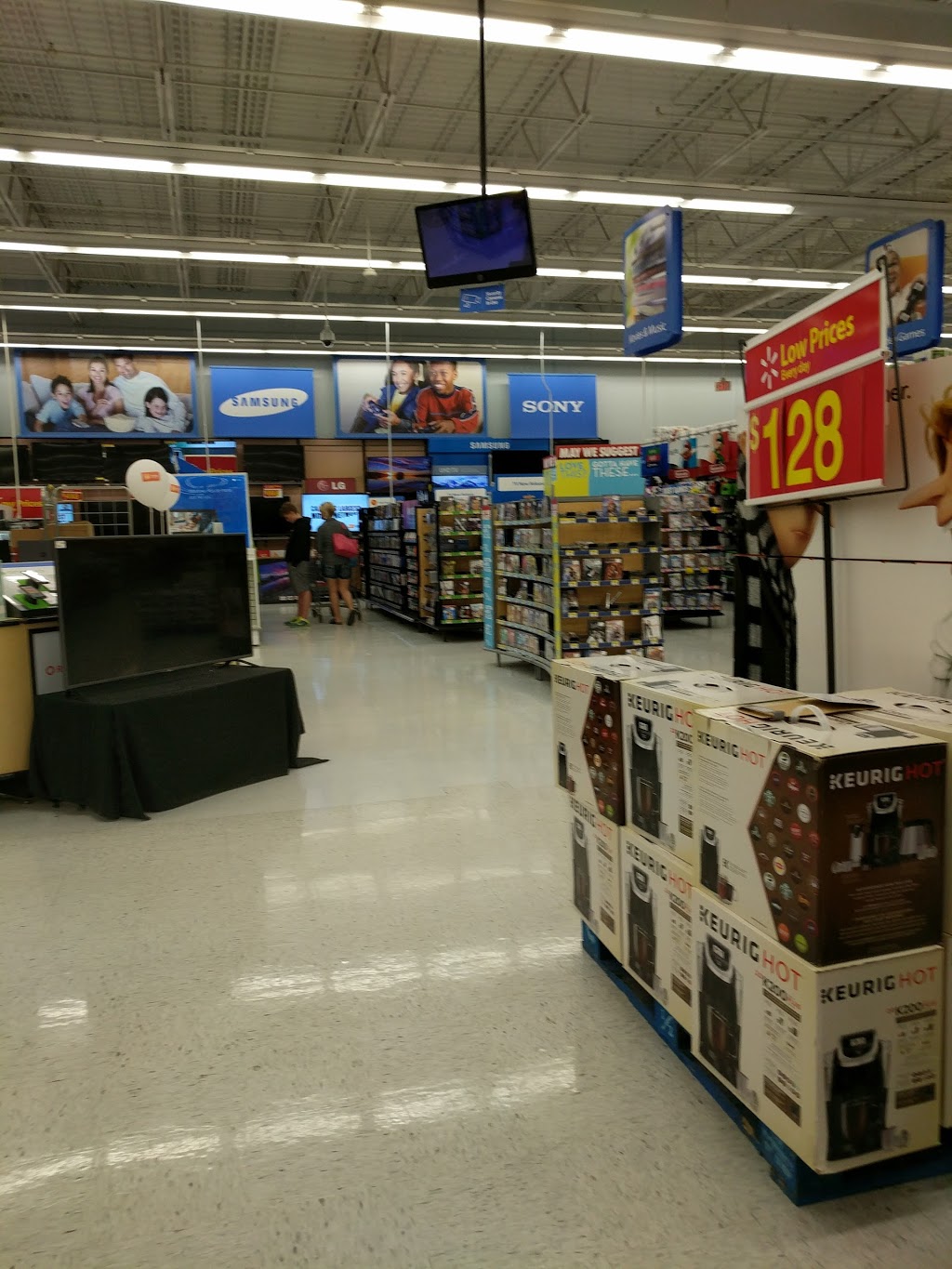 Walmart Supercentre | 140 Wade Rd, Truro, NS B2N 7H3, Canada | Phone: (902) 893-5582