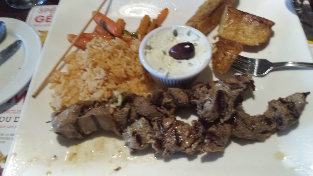 Restaurant Casa Grècque | 690 Rue de Montbrun, Boucherville, QC J4B 8H2, Canada | Phone: (450) 449-2249