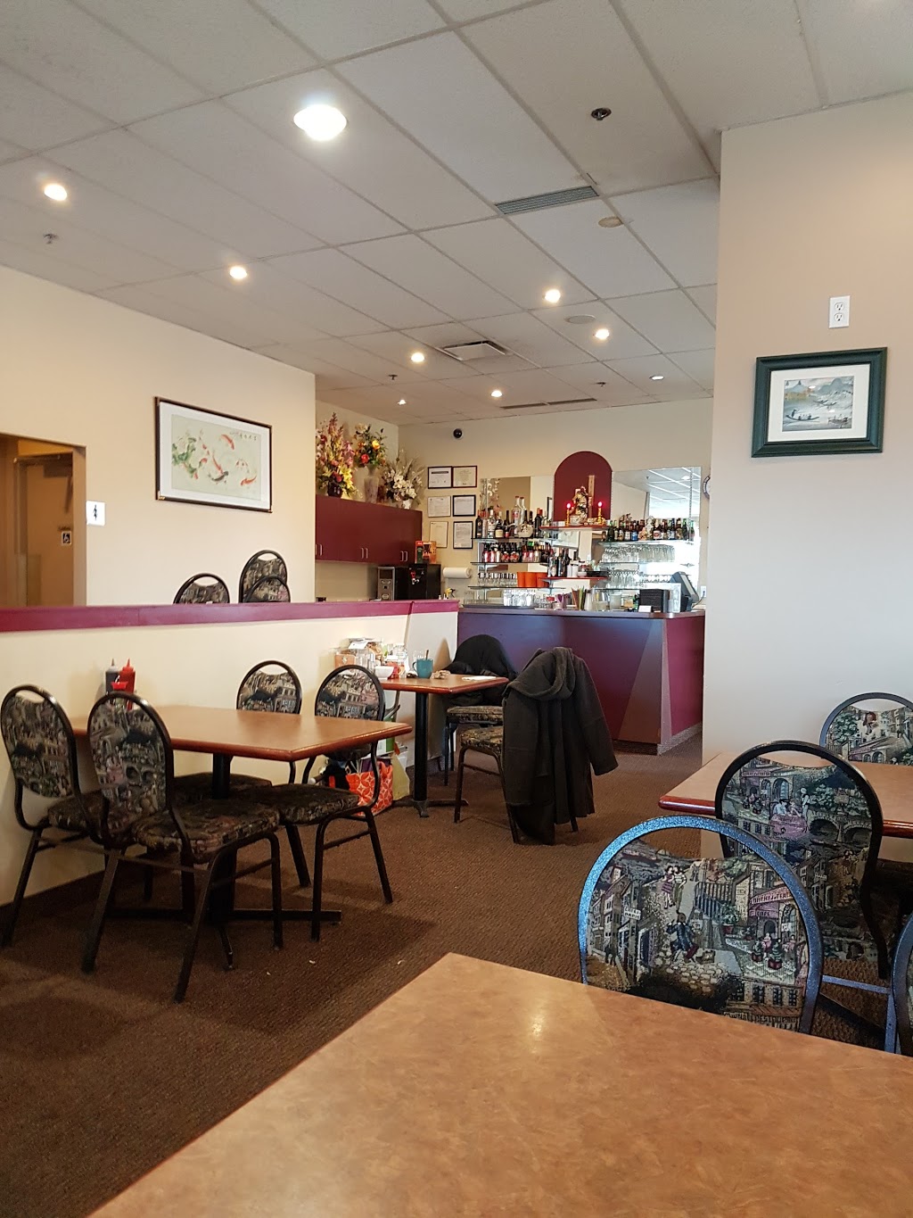 Heart of Saigon Restaurant | 6700 Macleod Trail, Calgary, AB T2H 0L3, Canada | Phone: (403) 663-9778
