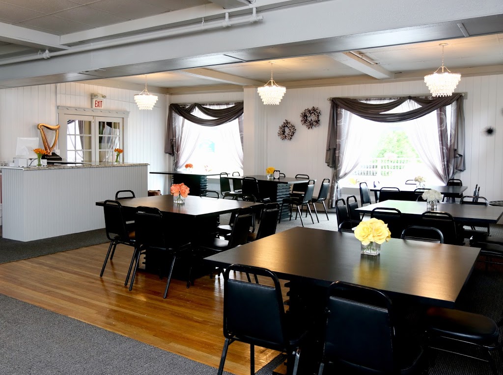 Essex House and Tavern | 138 Cross St, Island Pond, VT 05846, USA | Phone: (802) 723-9888