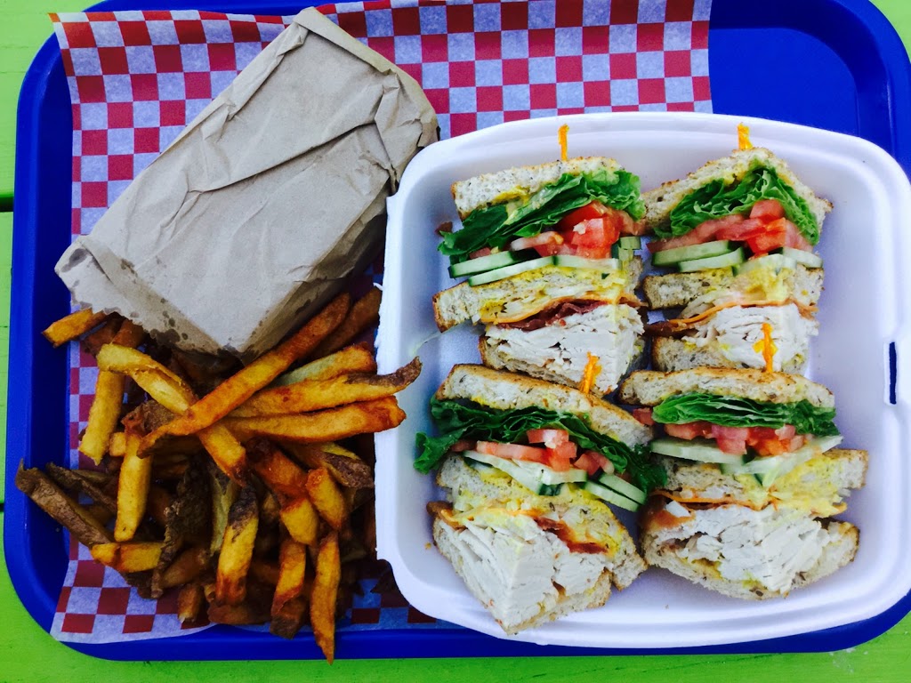 White Sails Bakery & Deli | 12930 Peggys Cove Rd, Tantallon, NS B3Z 2K4, Canada | Phone: (902) 826-1966