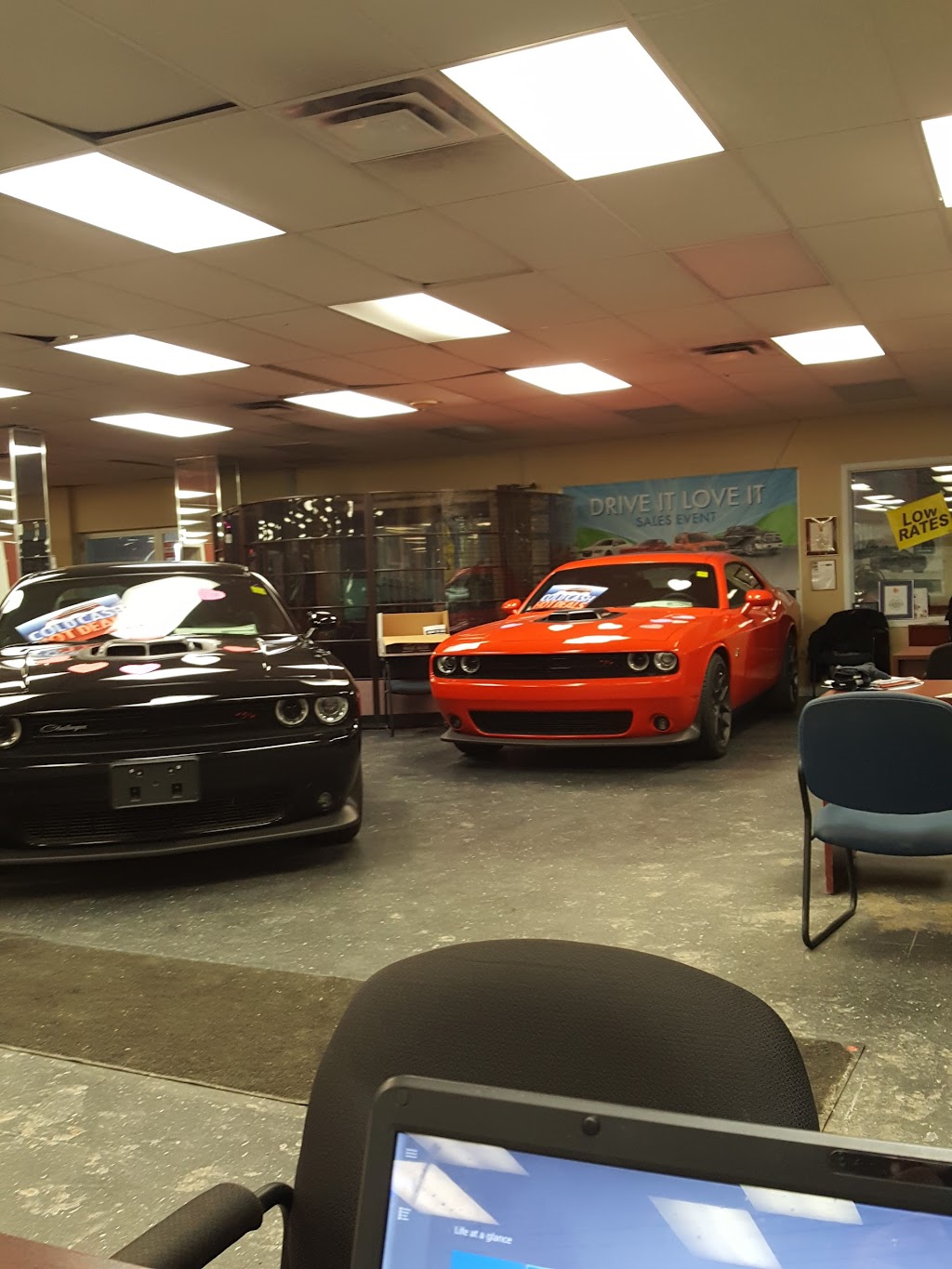 Pembroke Chrysler Jeep Dodge Ram | 1398 Pembroke St W, Pembroke, ON K8A 7M3, Canada | Phone: (613) 735-0634
