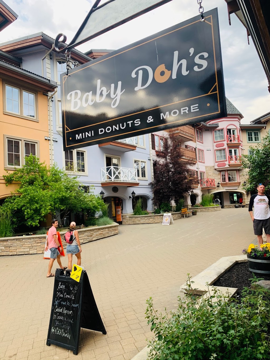 Baby Dohs Mountain Fair | 3185 Creekside Way, Sun Peaks, BC V0E 5N0, Canada | Phone: (778) 468-8346
