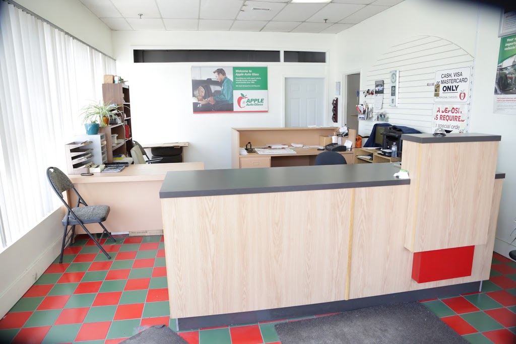 Apple Auto Glass | 760 Birchmount Rd Unit 36, Scarborough, ON M1K 5H8, Canada | Phone: (416) 752-0800