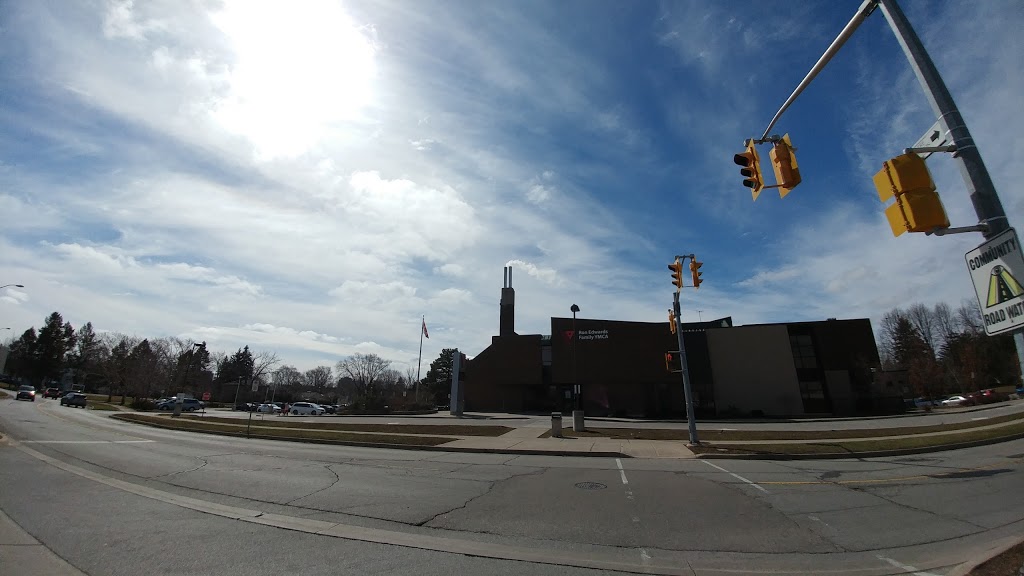 Ron Edwards Family YMCA | 500 Drury Ln, Burlington, ON L7R 2X2, Canada | Phone: (905) 632-5000