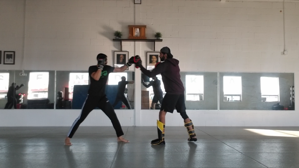 Budo Kombat Martial Arts - Muay Thai, Karate, Boxing, Kickboxing | 1200 Aimco Blvd Unit # 1, Mississauga, ON L4W 1B2, Canada | Phone: (647) 570-5310