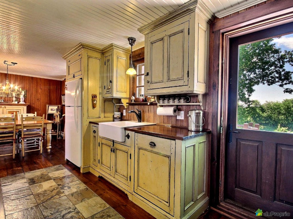 Atelier du Vieux Pin | 13535 Avenue Rachel Turgeon, Saint-Hyacinthe, QC J2R 2H2, Canada | Phone: (855) 275-9707
