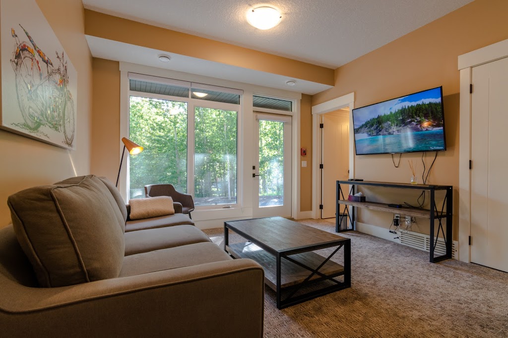 Bills Place in Canmore | 108 Montane Rd Unit 8 (#108, Canmore, AB T1W 3J2, Canada | Phone: (403) 903-3168