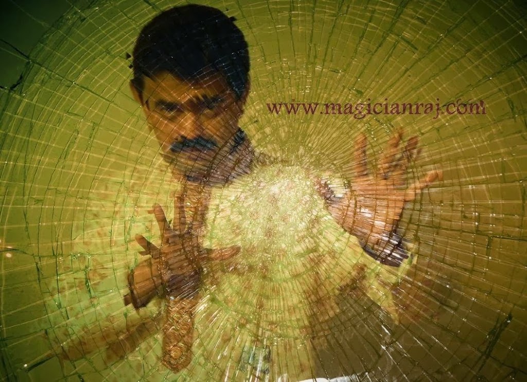 Toronto Magician Raj | 2223 Eglinton Ave E, Scarborough, ON M1K 2M6, Canada | Phone: (416) 705-1904