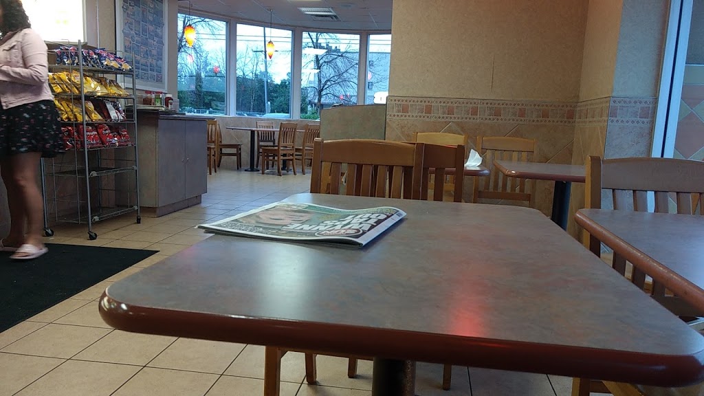 Pizza Pizza | 1093 Dundas St W, Mississauga, ON L5C 1C4, Canada | Phone: (416) 967-1111