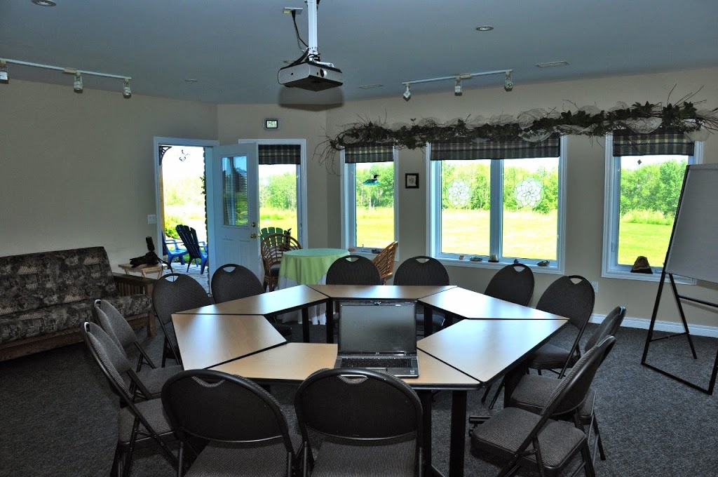 Golden Pathways Retreat and B&B | 3075 Wallace Point Rd, Peterborough, ON K9J 6Y3, Canada | Phone: (705) 745-4006