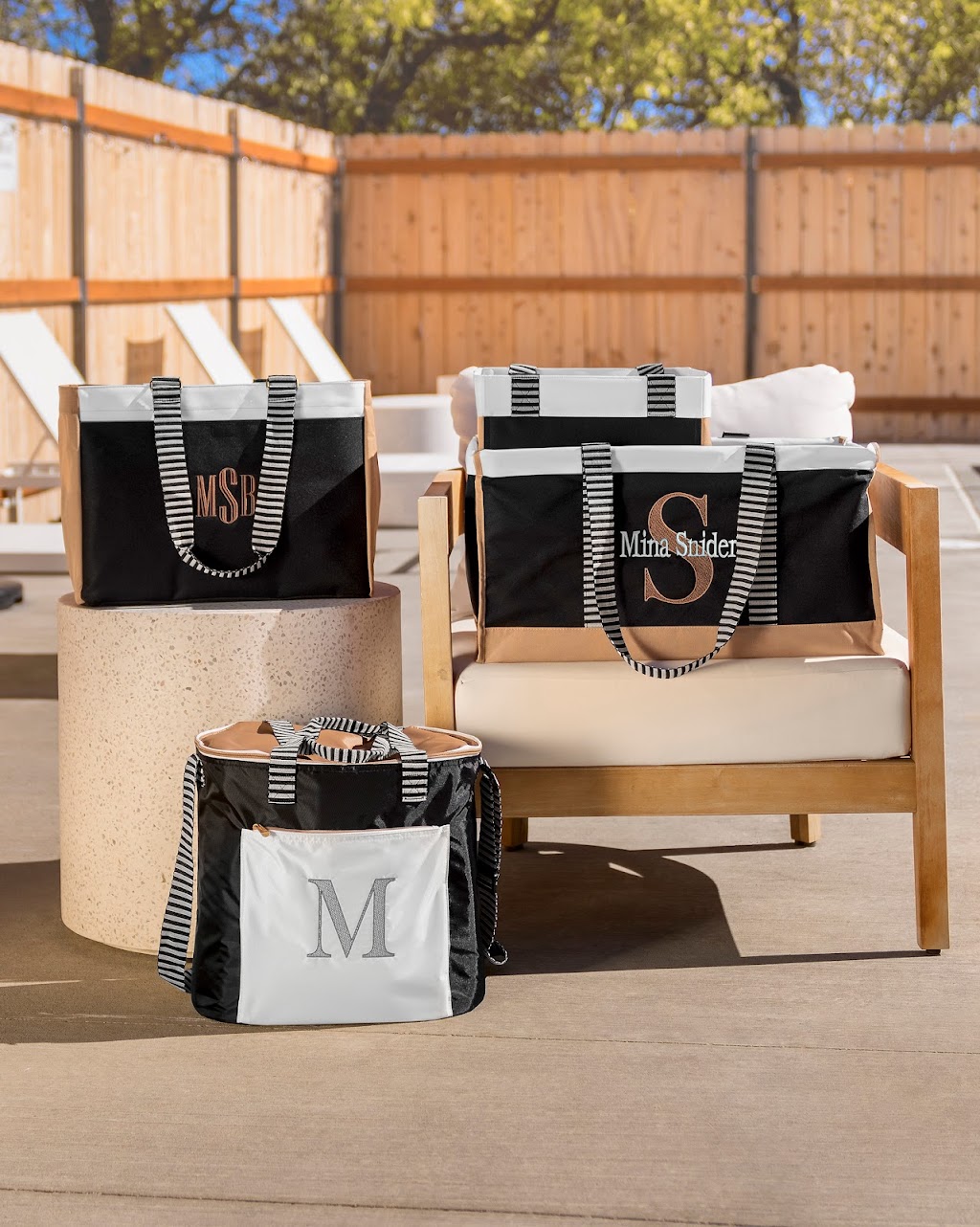 Corinnas Tote-ally Awesome Bags & More! | 30 Whitehand Dr, Newcastle, ON L1B 0L1, Canada | Phone: (905) 926-9678