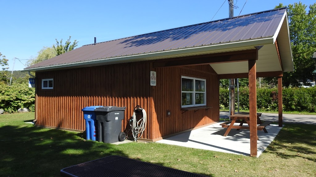 Kempt Inn Outfitter inc. | 771 2e Av, Grandes-Piles, QC G0X 1H0, Canada | Phone: (819) 538-0346