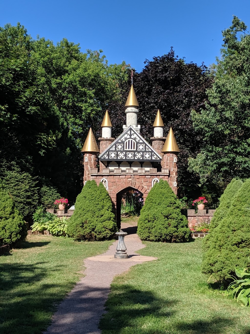 Haunted Mansion | 81 Victoria St W, Kensington, PE C0B 1M0, Canada | Phone: (902) 836-3336