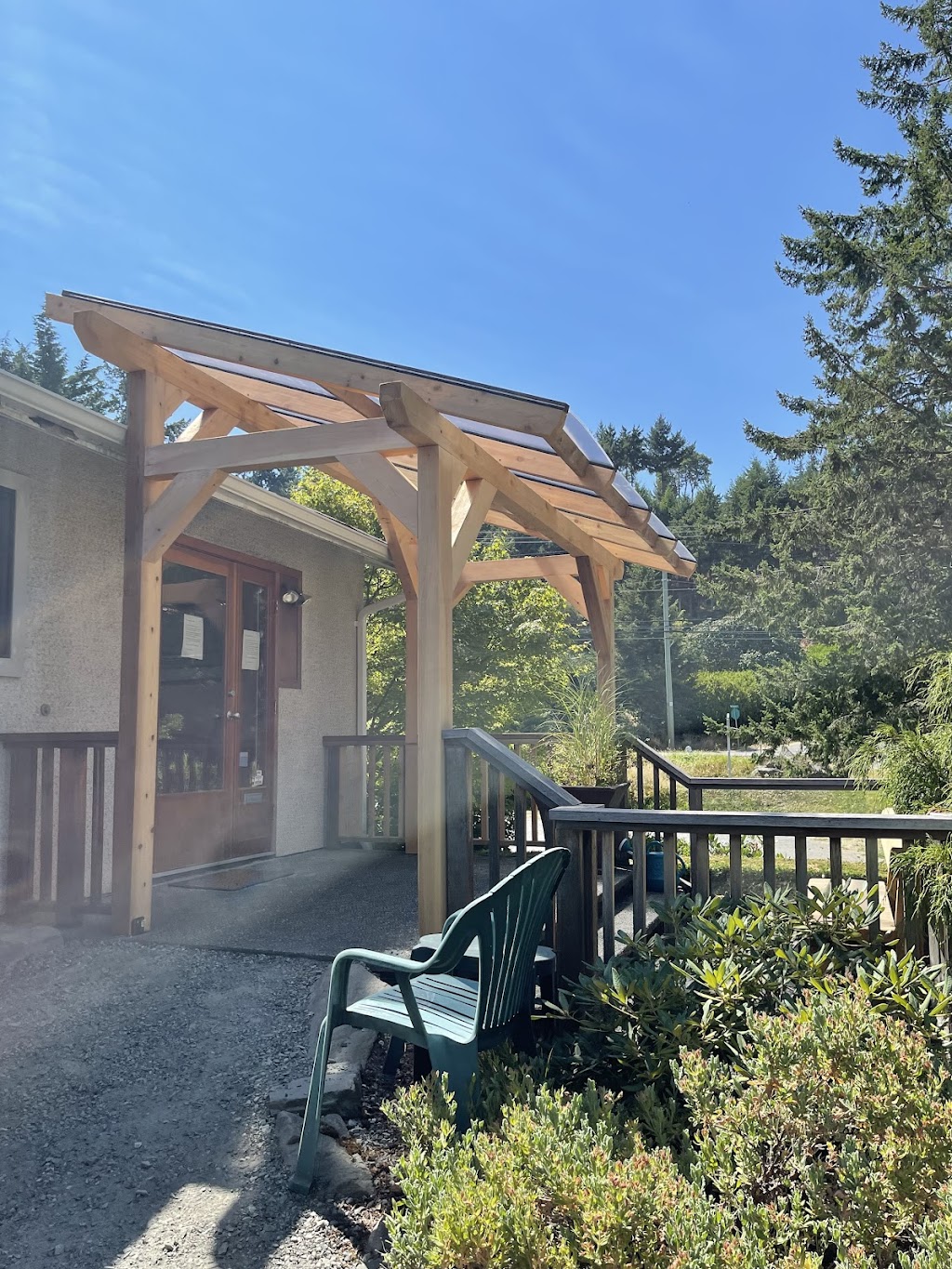 RGH Construction. Decks, Gates & Deer Fences | 6790 Bell McKinnon Rd, Duncan, BC V9L 6B7, Canada | Phone: (250) 710-7810