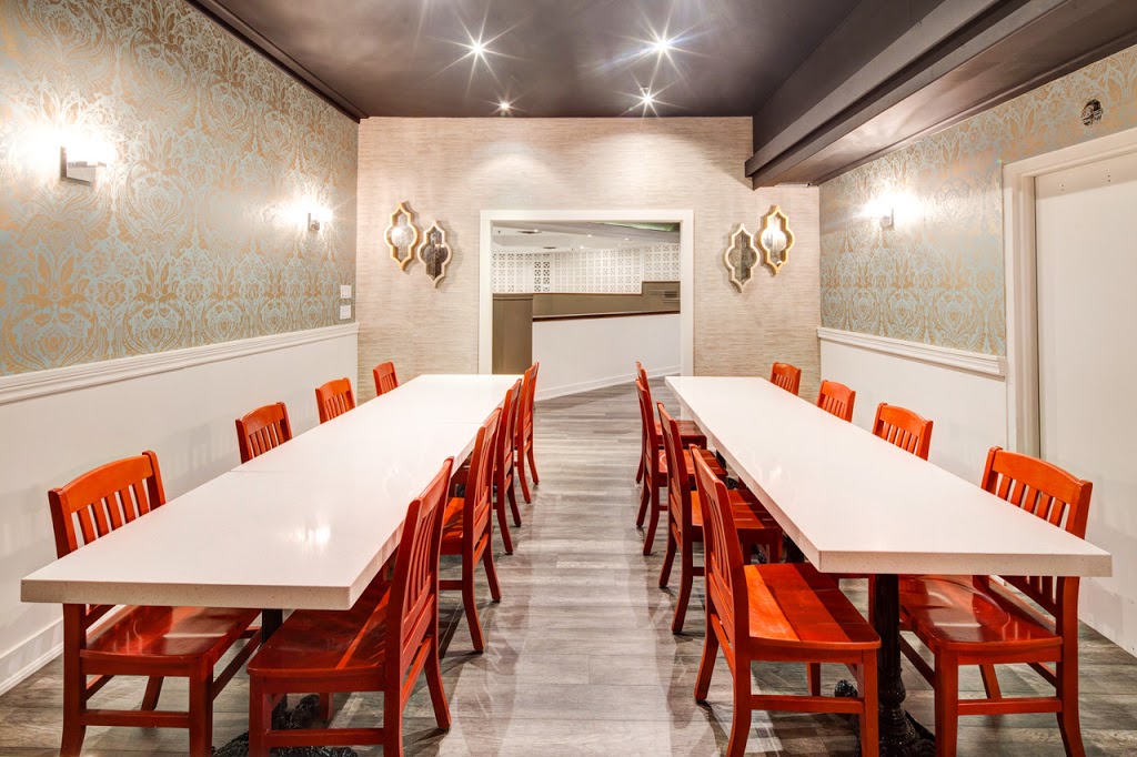 BarBQ Tonite Restaurant | 5165 Dixie Rd Unit 5, Mississauga, ON L4W 4G1, Canada | Phone: (905) 282-9868