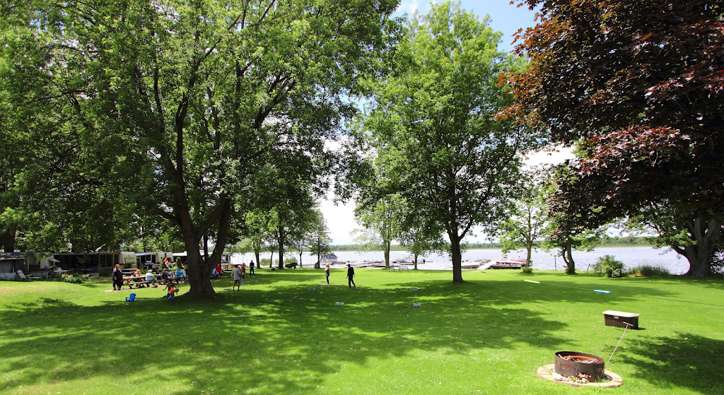 Fishermans Paradise Resort | 1571 13th Line E, Marmora, ON K0K 2M0, Canada | Phone: (705) 653-1537