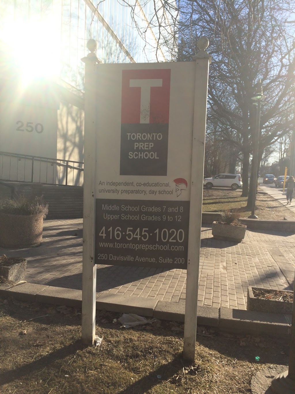 Toronto Prep School | 250 Davisville Ave, Toronto, ON M4S 1H2, Canada | Phone: (416) 545-1020