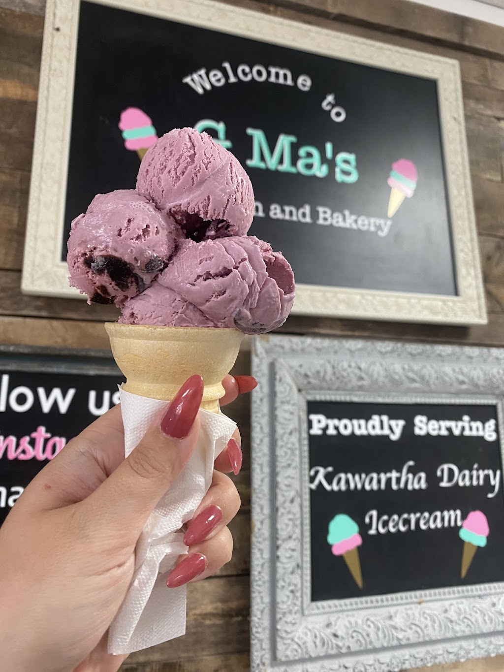 G-Mas Ice Cream and Bakery | 175 Main St, Penetanguishene, ON L9M 1L8, Canada | Phone: (705) 549-5549
