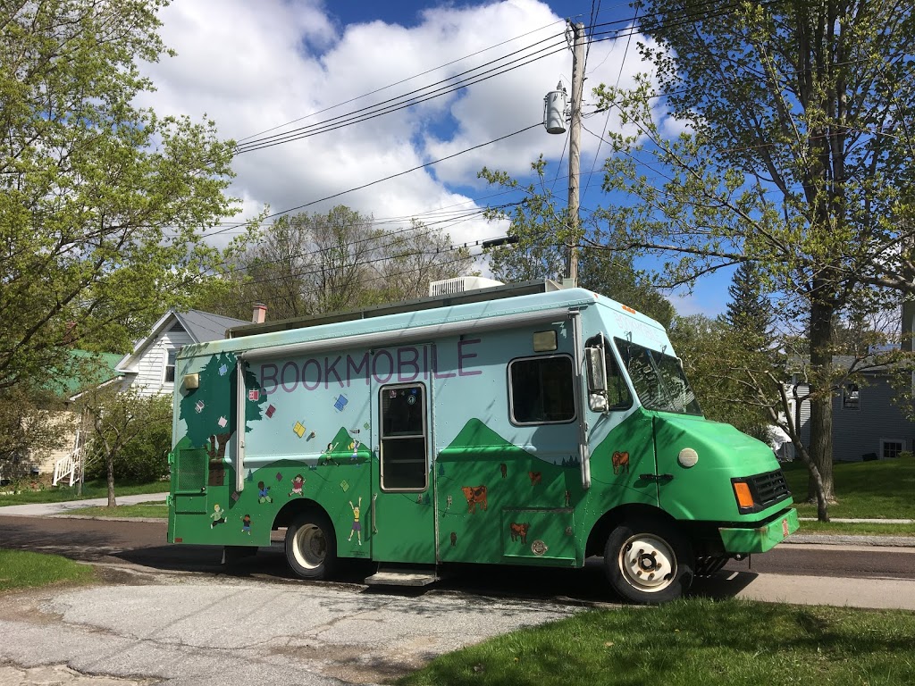 Franklin Grand Isle Bookmobile | 100 Robin Hood Dr, Swanton, VT 05488, USA | Phone: (802) 868-5077