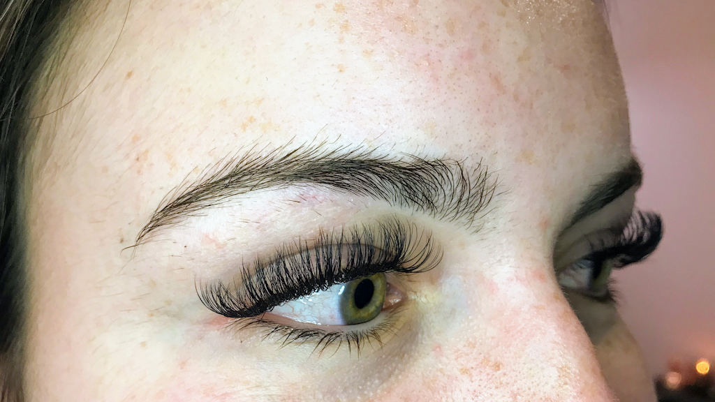 Lashes by Darby | 56 Boyne Crescent, Alliston, ON L9R 1K5, Canada | Phone: (705) 716-3824