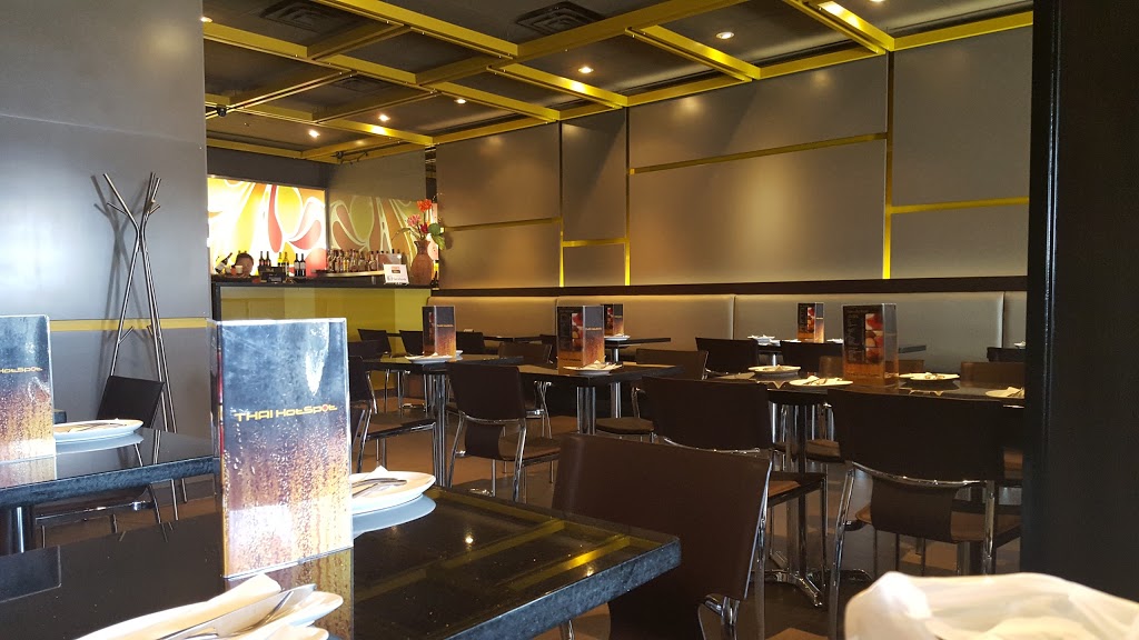Thai Hotspot Fusion Cuisine | 1414 King St E #17, Courtice, ON L1E 3B4, Canada | Phone: (905) 576-3377