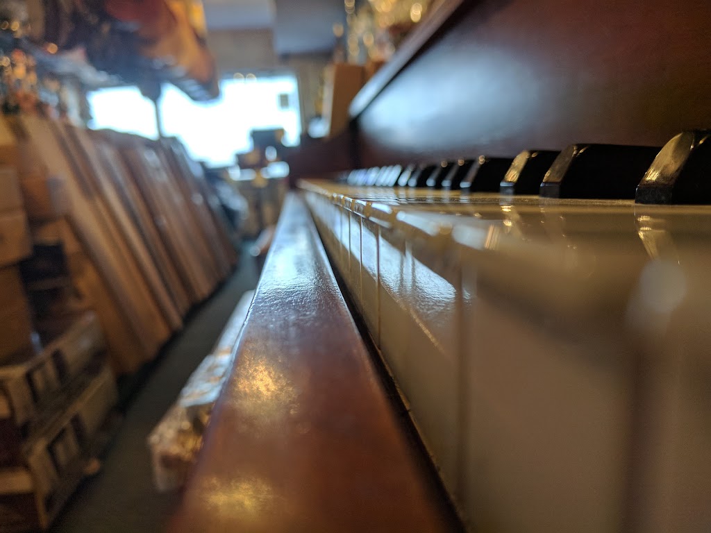 The Music Stand | 14 Hester St, Hamilton, ON L9A 2N2, Canada | Phone: (905) 574-9212
