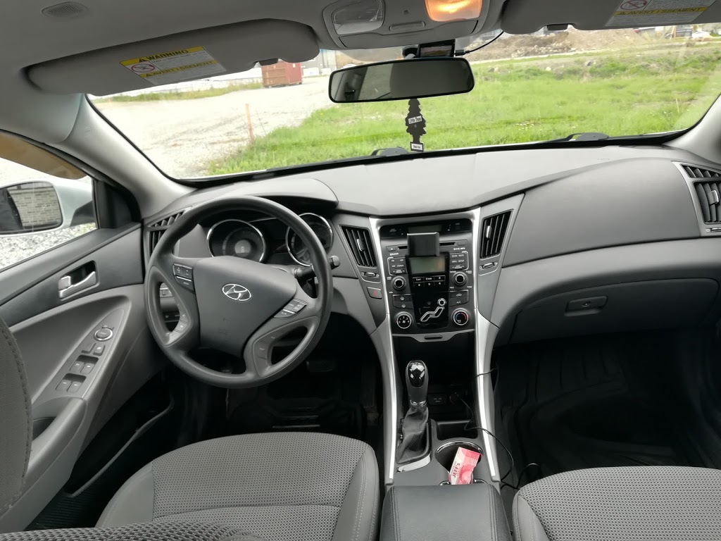 Jeffs Hand Car Wash | 130 Grand Boulevard, LÎle-Perrot, QC J7V 4X1, Canada | Phone: (514) 425-9977