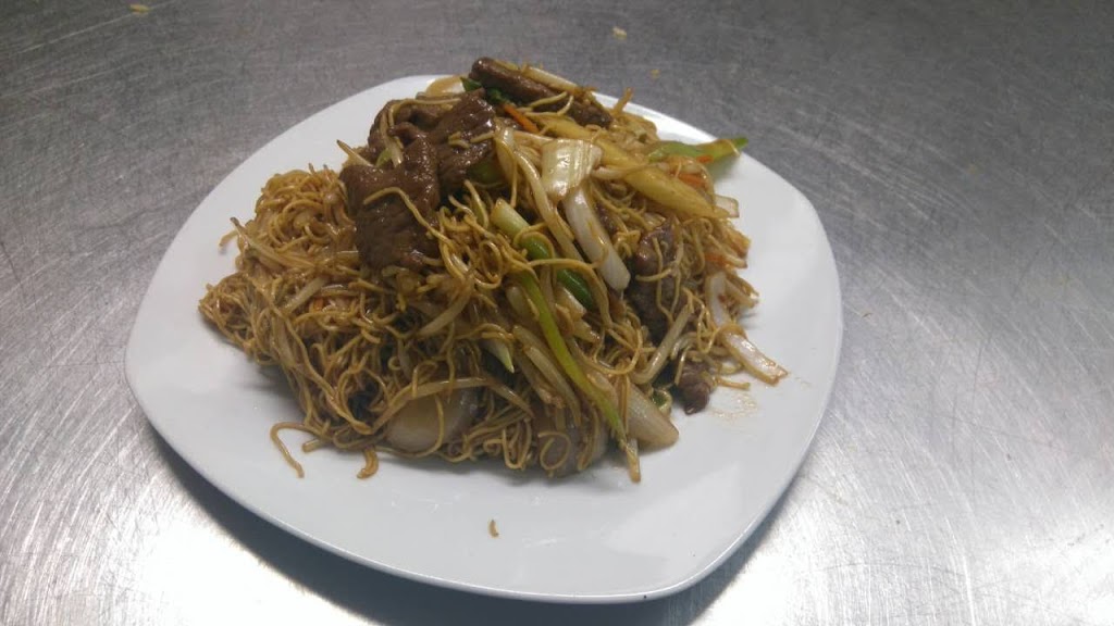 Dragon Golden Chinese Restaurant | 700 Queenston Rd #4, Hamilton, ON L8G 1A3, Canada | Phone: (905) 573-3888